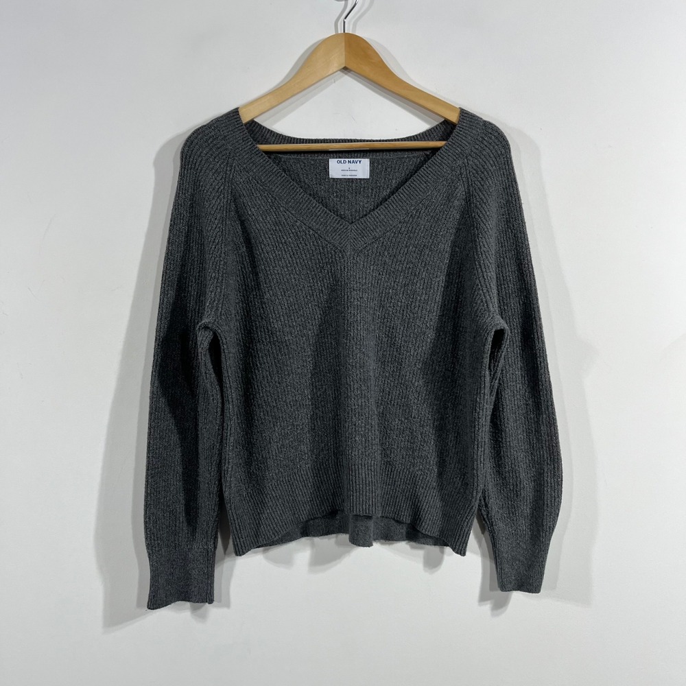 Old Navy Parisian Minimalist Gray Ribbed Heritage Old Money Knit Sweater Small